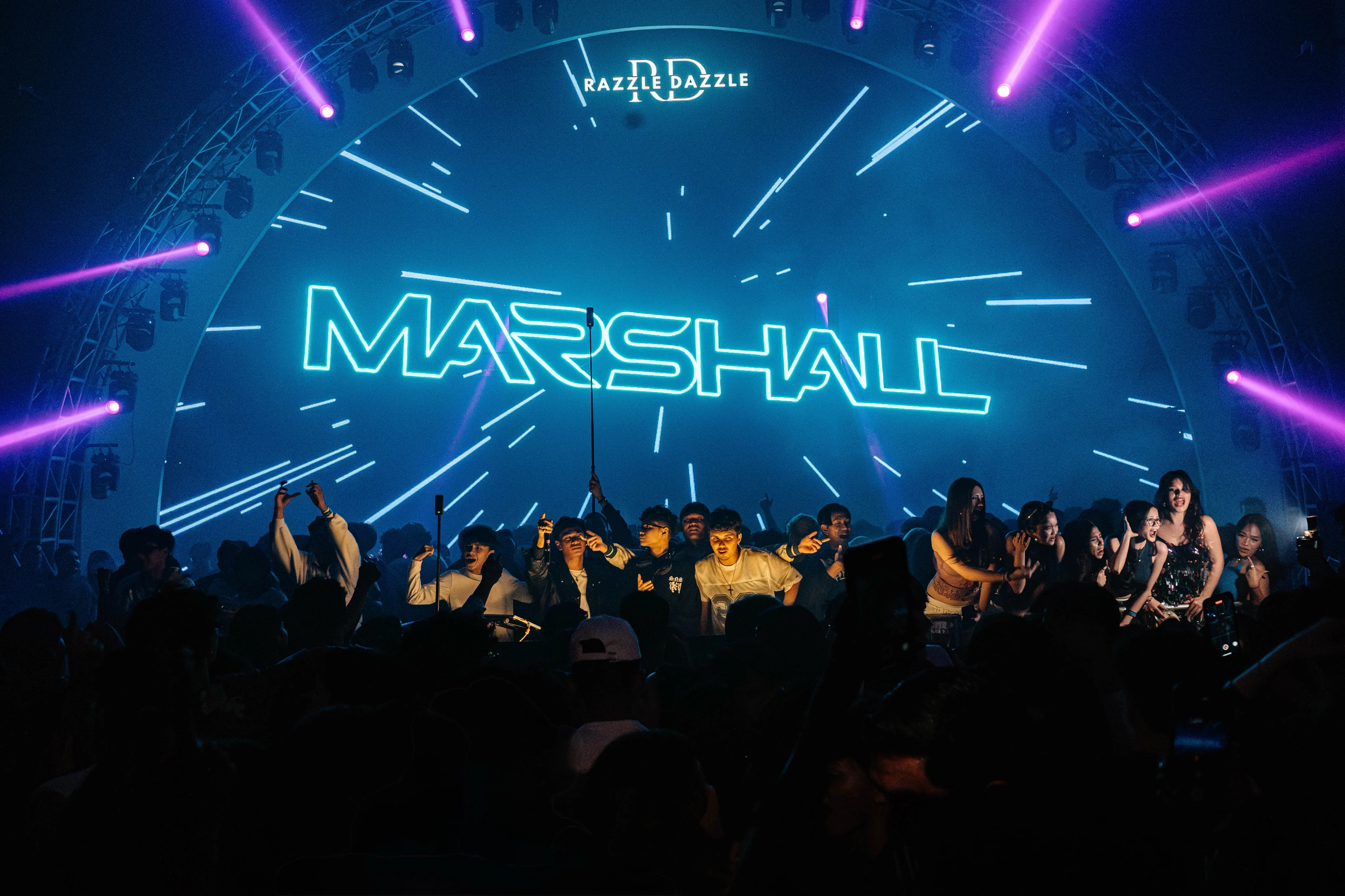 Welcome to Razzle Dazzle!